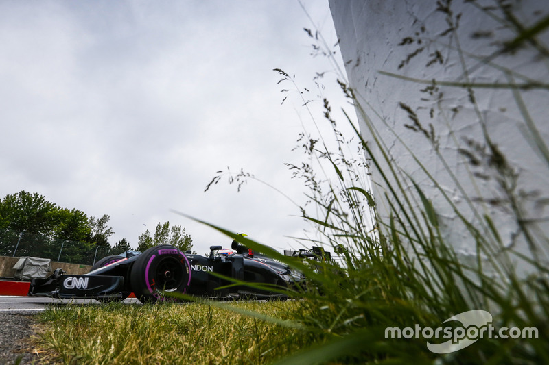 Jenson Button, McLaren MP4-31