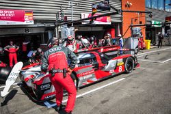 #8 Audi Sport Team Joest Audi R18 e-tron quattro: Lucas di Grassi, Loic Duval, Oliver Jarvis