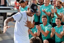 Льюис Хэмилтон, Mercedes AMG F1