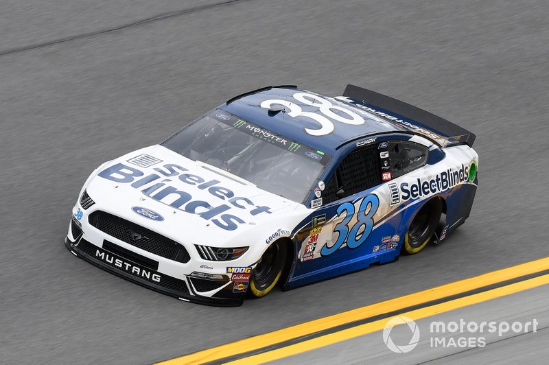 24. David Ragan, Front Row Motorsports, Ford Mustang