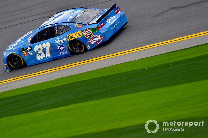 15. Chris Buescher, JTG Daugherty Racing, Chevrolet Camaro Kleenex Wet Wipes
