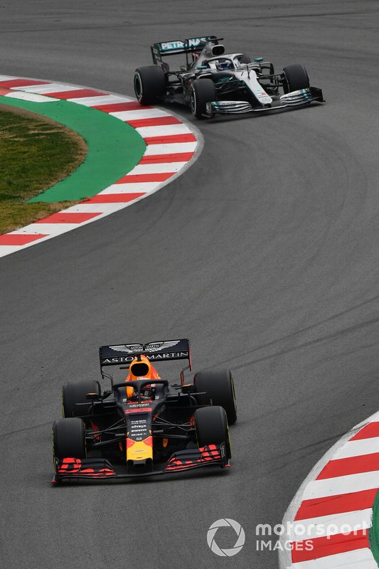 Max Verstappen, Red Bull Racing RB15 and Valtteri Bottas, Mercedes-AMG F1 W10