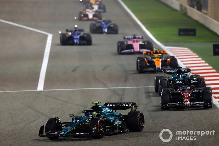 Fernando Alonso, Aston Martin AMR23, Valtteri Bottas, Alfa Romeo C43, Lance Stroll