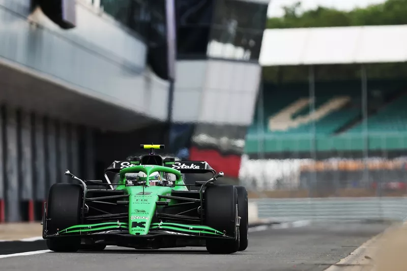 Gabriel Bortoleto, Sauber, test Pirelli Silverstone
