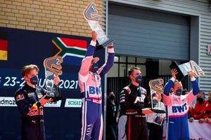 Podium: Race winner Maximilian Götz, Haupt Racing Team, second place Liam Lawson, AF Corse, third place Kelvin van der Linde, Abt Sportsline