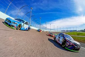 Denny Hamlin, Joe Gibbs Racing, Toyota Camry FedEx Express, Kevin Harvick, Stewart-Haas Racing, Ford Mustang Busch Light, Martin Truex Jr., Joe Gibbs Racing, Toyota Camry Bass Pro Shops, Kyle Busch, Joe Gibbs Racing, Toyota Camry M&M's