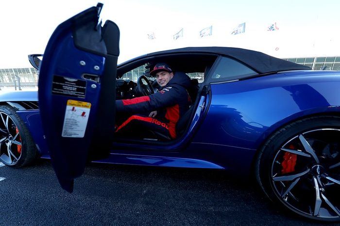 Max Verstappen, Red Bull RB8