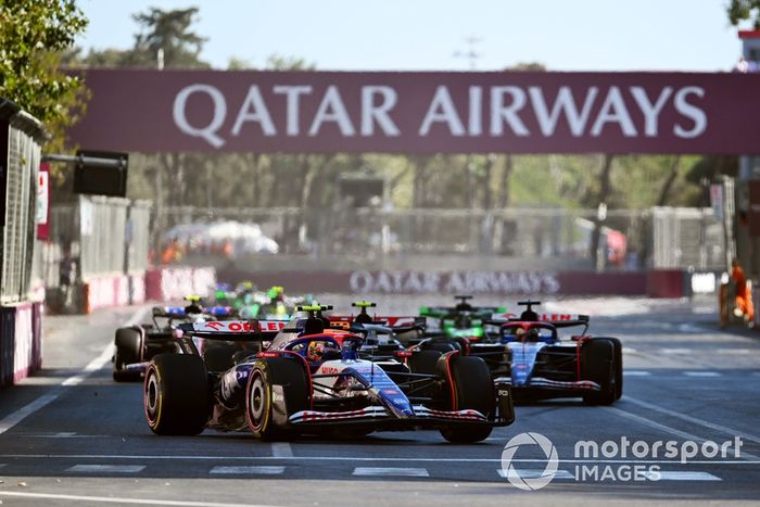 Yuki Tsunoda, RB F1 Team VCARB 01, Daniel Ricciardo, RB F1 Team VCARB 01