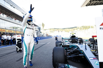 Pole sitter Valtteri Bottas, Mercedes AMG F1