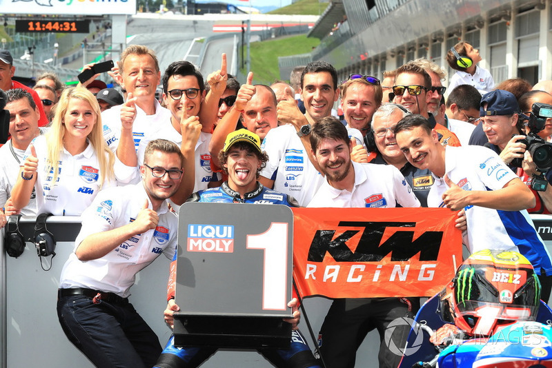 Ganador de la carrera Marco Bezzecchi, Prustel GP