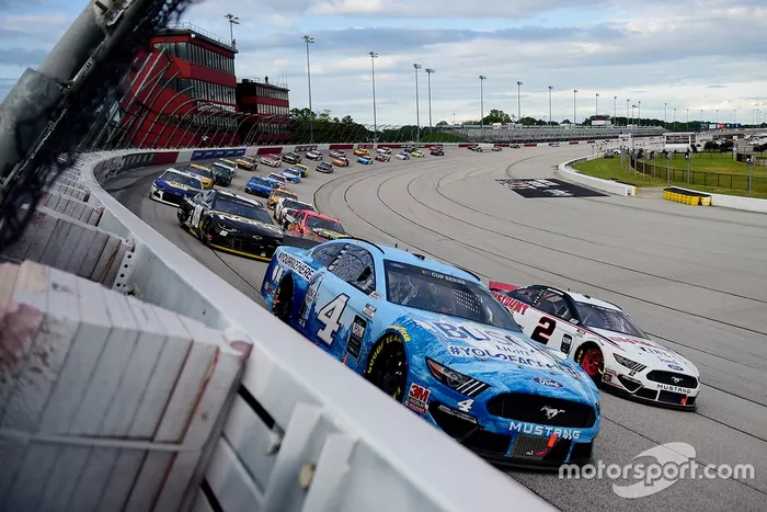 Kevin Harvick, Stewart-Haas Racing, Ford Mustang