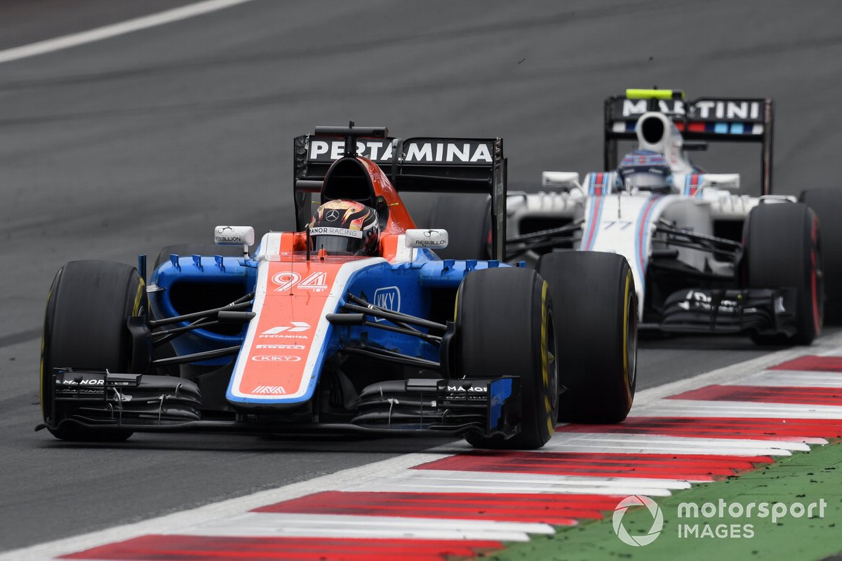 Wehrlein avait également doublé Valtteri Bottas au jeu des arrêts mais le Finlandais l'a éliminé au tour 55