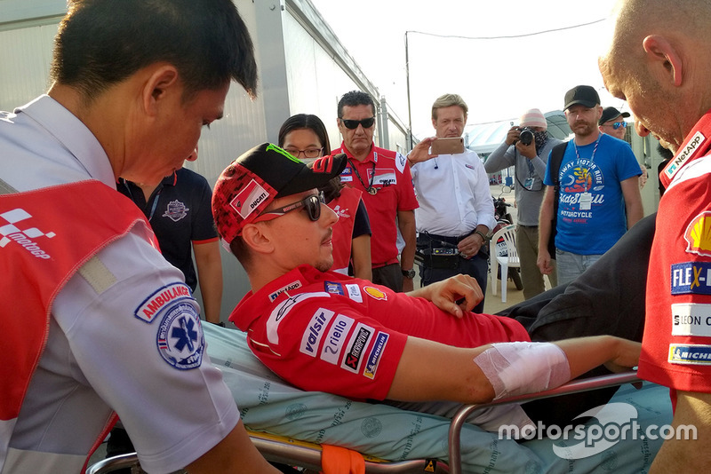 Jorge Lorenzo, Ducati Team tras la caída