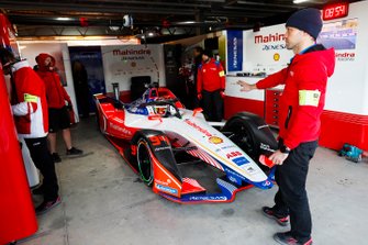 Pascal Wehrlein, Mahindra Racing, M5 Electro, nel garage