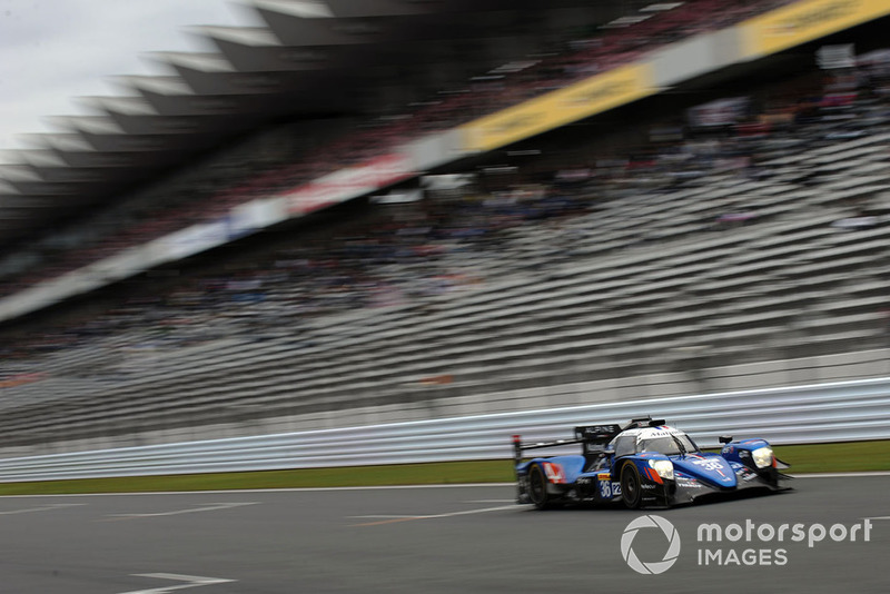 #36 Signatech Alpine Matmut Alpine A470: Nicolas Lapierre, Andre Negrao, Pierre Thiriet 