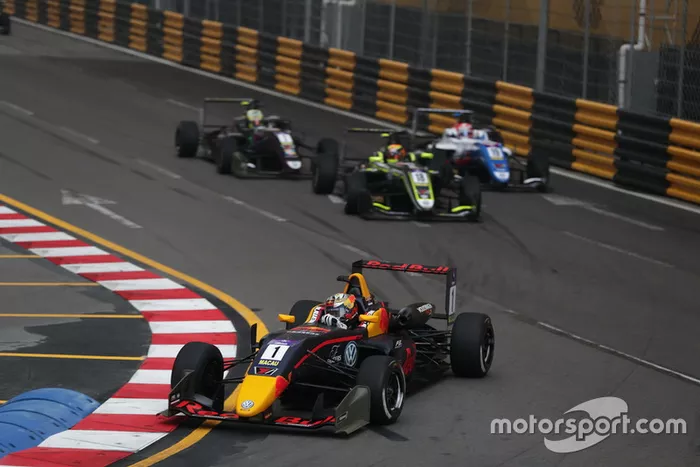 Dan Ticktum, Motopark Academy