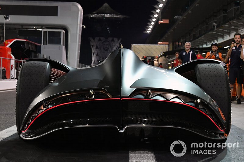 Le concept-car Mercedes-Benz EQ Silver Arrow