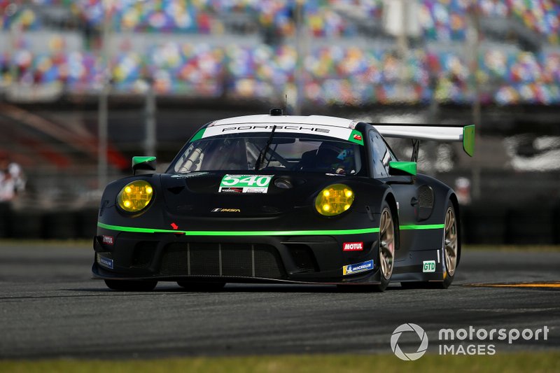 #540 Black Swan Racing Porsche 911 GT3 R, GTD: Timothy Pappas, Matteo Cairoli, Dirk Werner