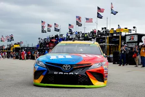 Kyle Busch, Joe Gibbs Racing, Toyota Camry M&M's