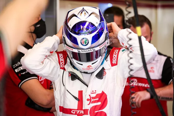 Casco de Kimi Raikkonen, Alfa Romeo Racing 