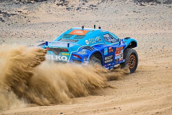 #247 Maxxis Dakarteam Century: Tim Coronel, Tom Coronel