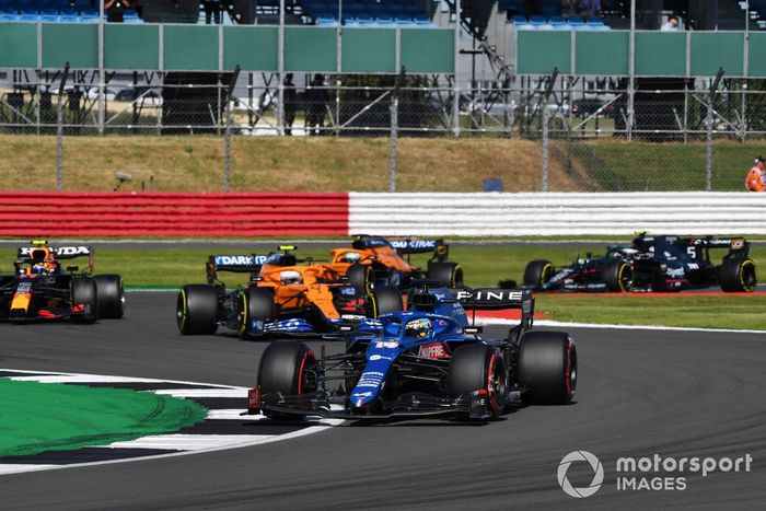Fernando Alonso, Alpine A521, Lando Norris, McLaren MCL35M, Sergio Pérez, Red Bull Racing RB16B