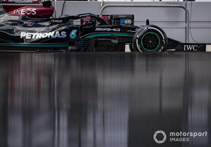 Lewis Hamilton, Mercedes W12