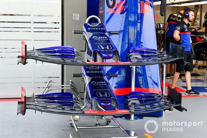 Alerón delantero del Toro Rosso STR14 