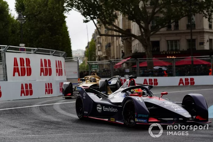 Robin Frijns, Envision Virgin Racing, Audi e-tron FE05,  con el alerón dañado, Andre Lotterer, DS TECHEETAH, DS E-Tense FE19 