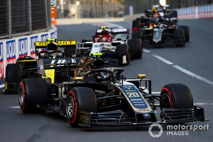 Kevin Magnussen, Haas F1 Team VF-19, Nico Hulkenberg, Renault R.S. 19, y Antonio Giovinazzi, Alfa Romeo Racing C38