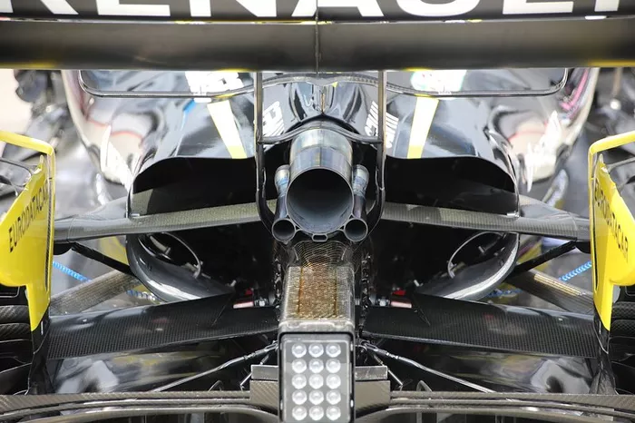 L'arrière de la Renault R.S.19