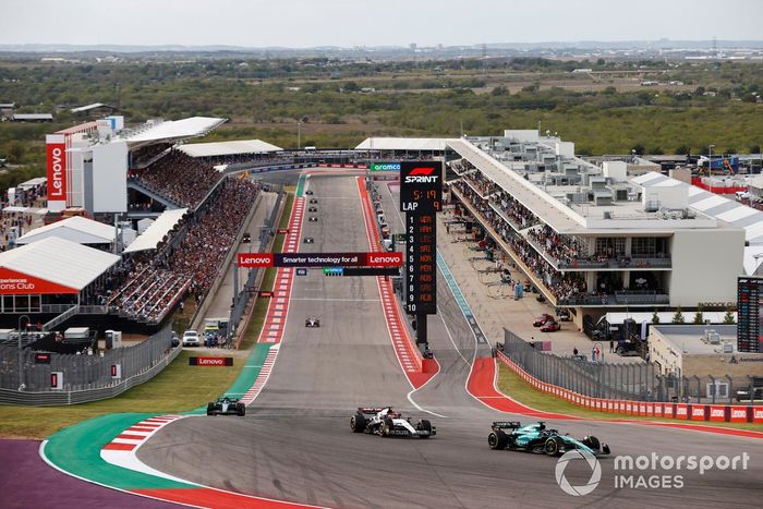 Lance Stroll, Aston Martin AMR23, Daniel Ricciardo, AlphaTauri AT04, Fernando Alonso, Aston Martin AMR23