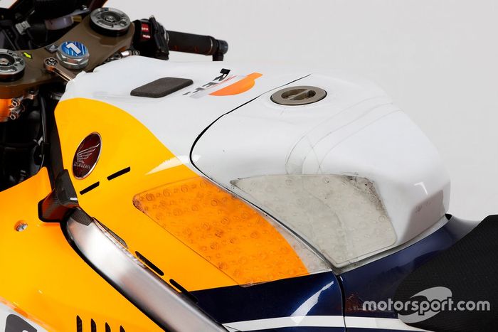 RC213V (Alex Marquez) 2020 fotos de estudio