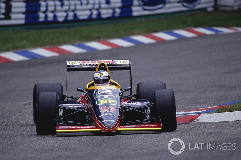 Yannick Dalmas, Larrousse/Lola LC88