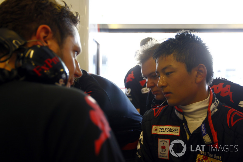 Rio Haryanto, Virgin Racing