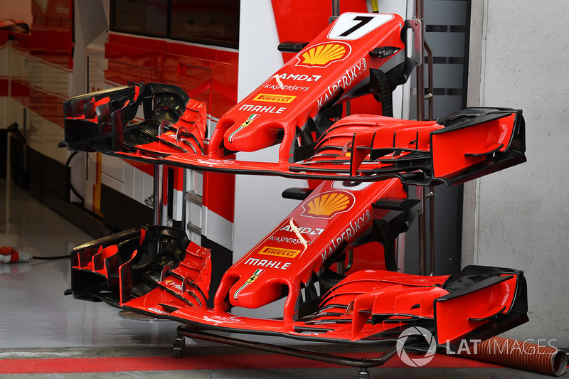 Два варианта переднего крыла Ferrari SF71H