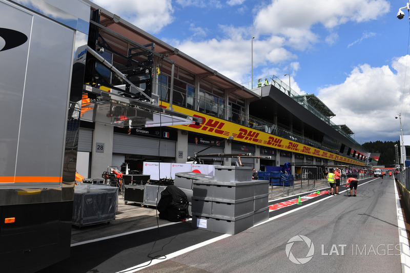 Casse in pit lane