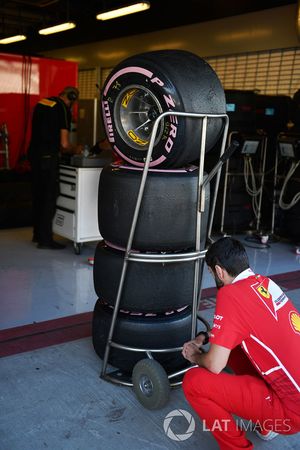 Ferrari mechanic and Pirelli tyres