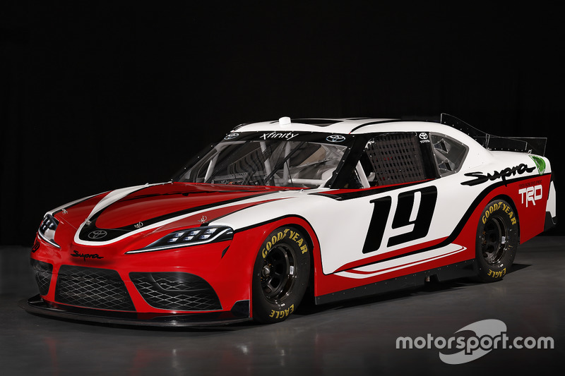 Автомобиль Toyota Supra 2019 года для чемпионата NASCAR Xfinity