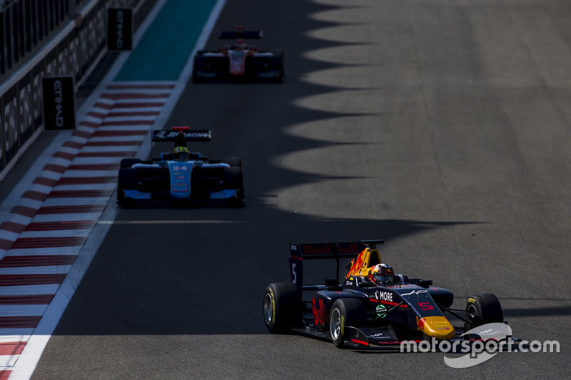 Niko Kari, Arden International