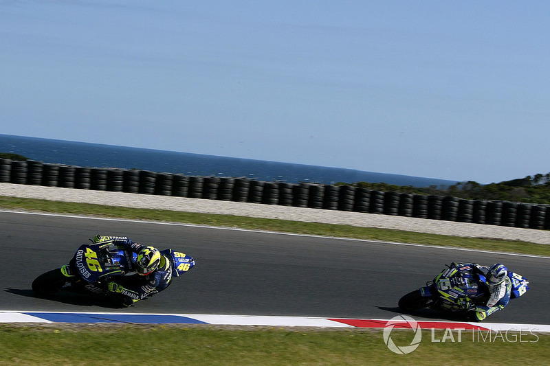 Valentino Rossi, Yamaha Factory Racing; Sete Gibernau, Gresini Honda