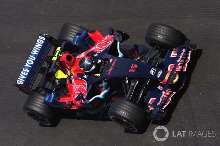 2008: Toro Rosso-Ferrari STR2B