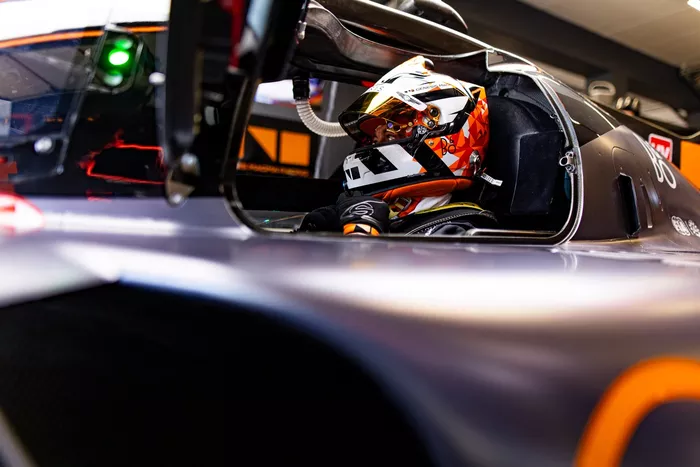 #17 Genesis Magma Racing Genesis GMR-001: Andre Lotterer