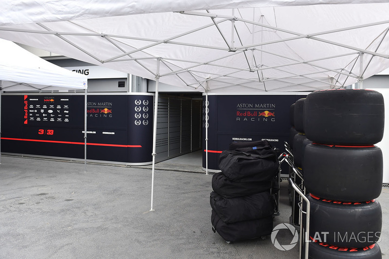 Le garage Red Bull Racing