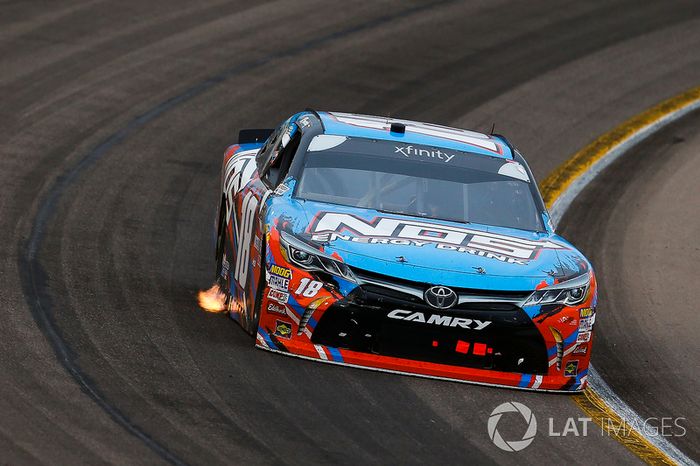 Kyle Busch, Joe Gibbs Racing, Toyota Camry NOS