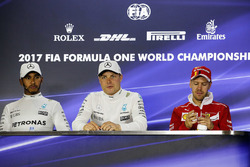 Press conference: race winner Valtteri Bottas, Mercedes AMG F1, second place Lewis Hamilton, Merced