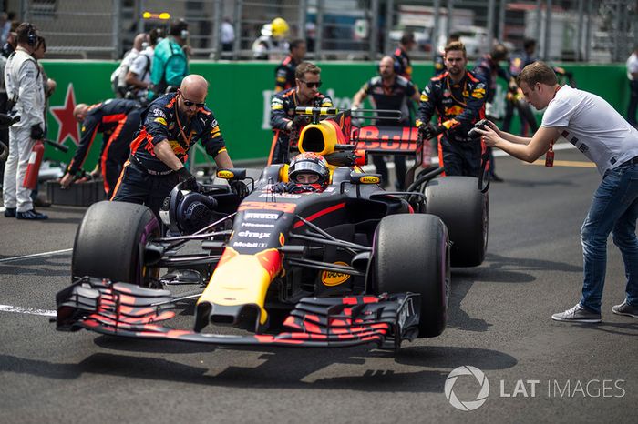 Max Verstappen, Red Bull Racing RB13, Red Bull Racing