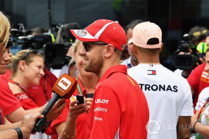 Sebastian Vettel, Ferrari y Lewis Hamilton, Mercedes-AMG F1