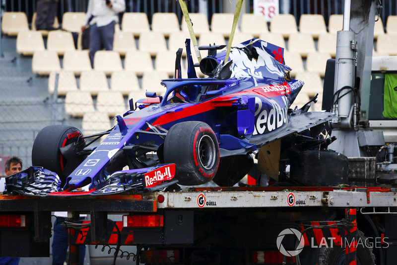 Mobil Brendon Hartley, Scuderia Toro Rosso setelah kecelakaan besar FP3
