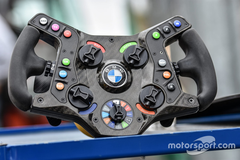Bmw Steering Wheel At 24 Hours Of Le Mans Test Day Bmw Steering Wheel